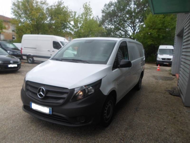 Fourgon Mercedes Vito en LLD à Mérignac